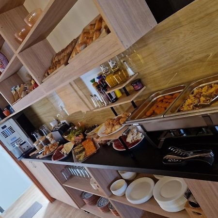 Apartmani Marina Kopitovic Petrovac ภายนอก รูปภาพ