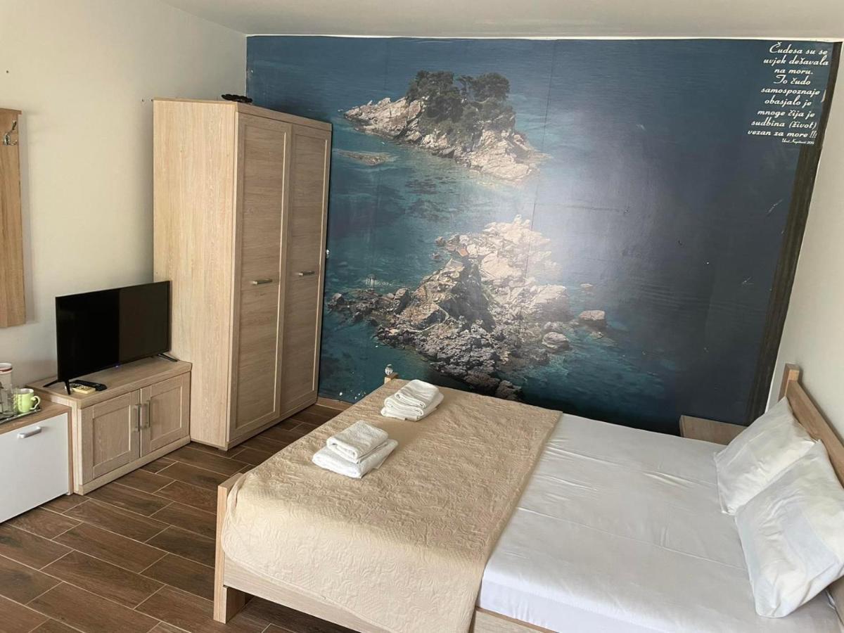 Apartmani Marina Kopitovic Petrovac ภายนอก รูปภาพ