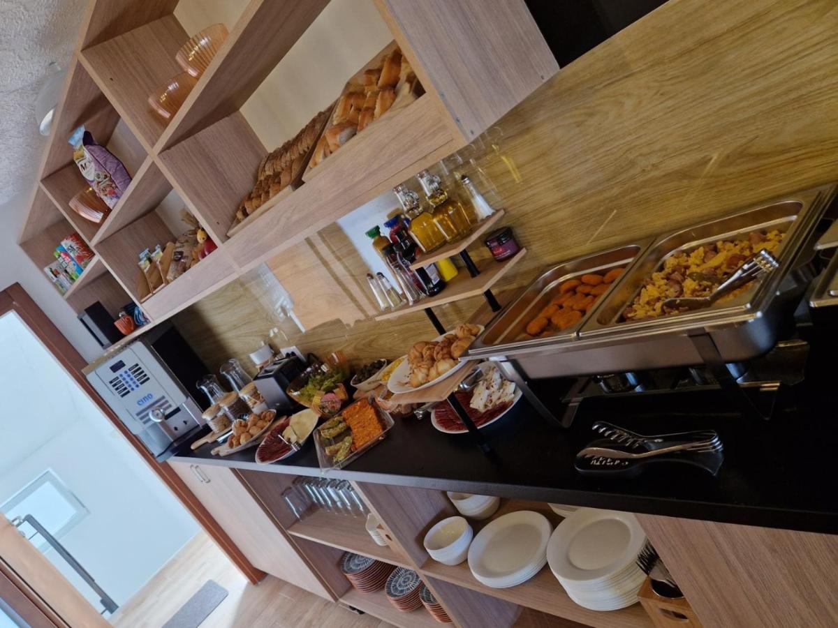 Apartmani Marina Kopitovic Petrovac ภายนอก รูปภาพ