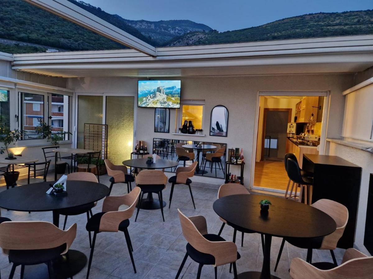 Apartmani Marina Kopitovic Petrovac ภายนอก รูปภาพ