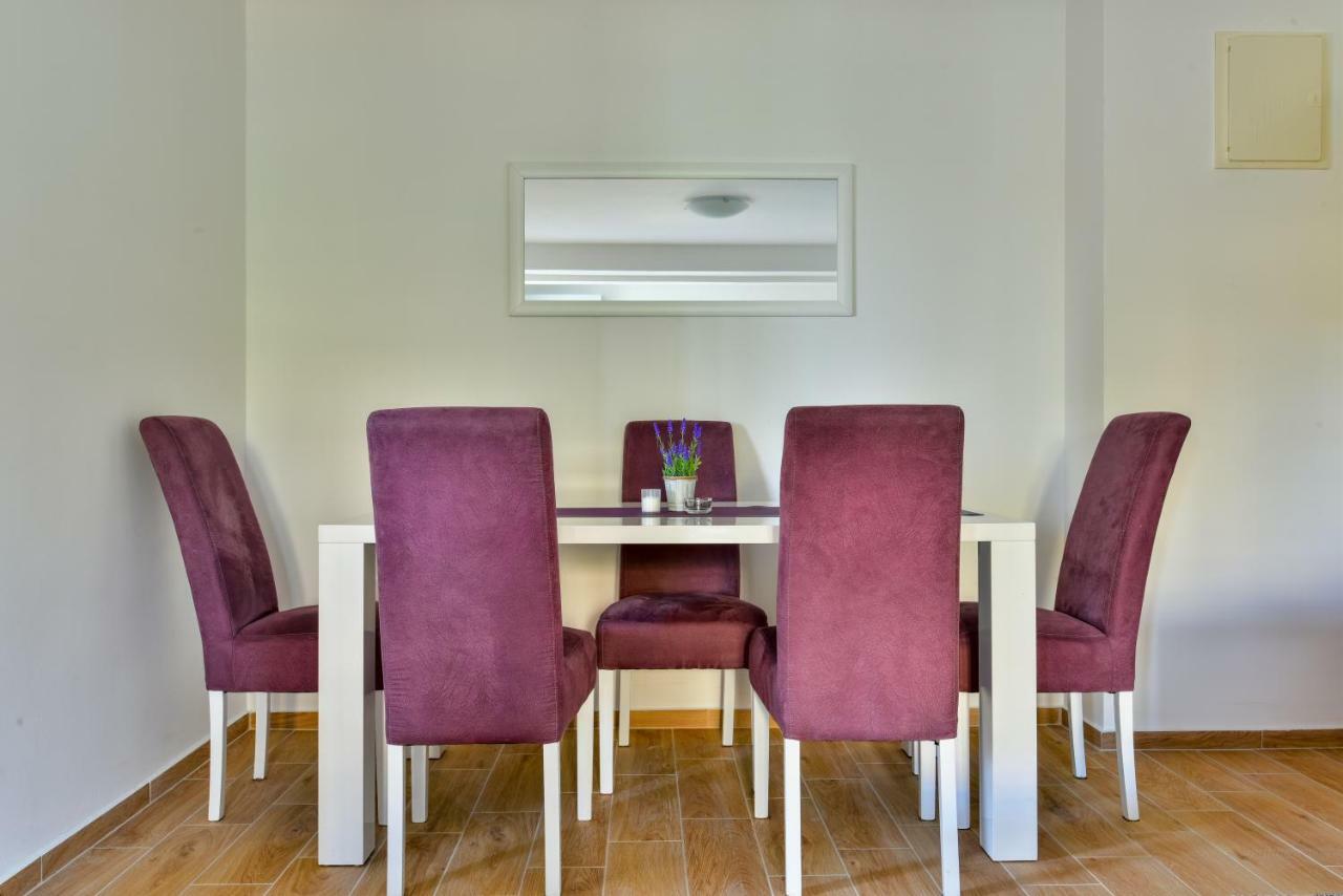 Apartmani Marina Kopitovic Petrovac ภายนอก รูปภาพ