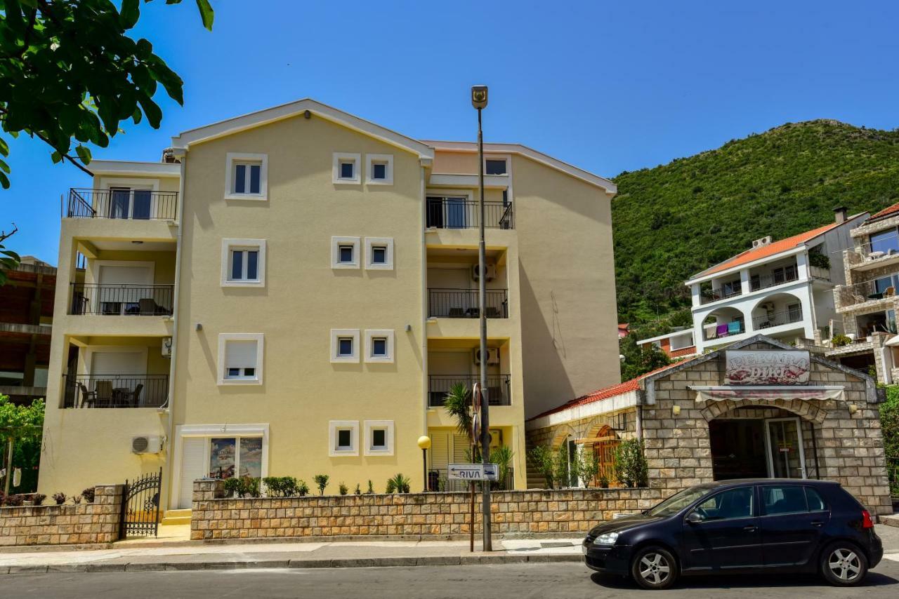 Apartmani Marina Kopitovic Petrovac ภายนอก รูปภาพ